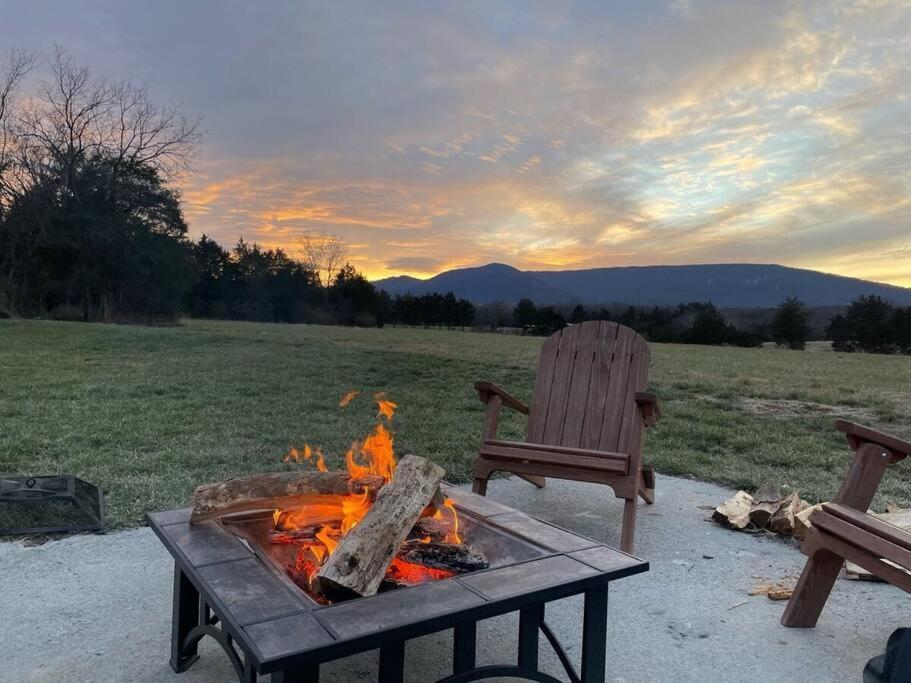 Vila Holly Tree Retreat Located In Beautiful Luray, Va. Exteriér fotografie
